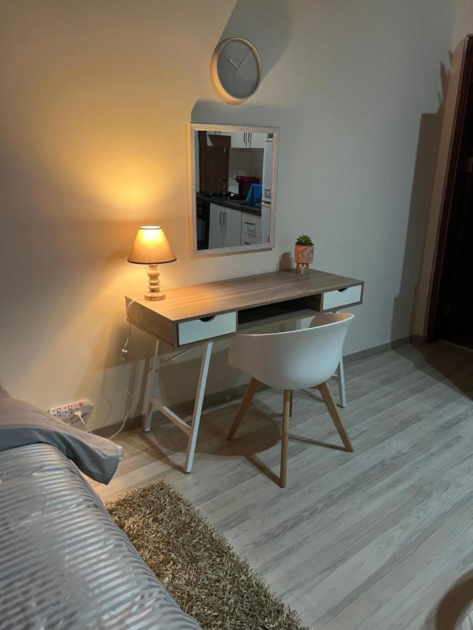 Ellados 20 Apartment Limassol Bagian luar foto